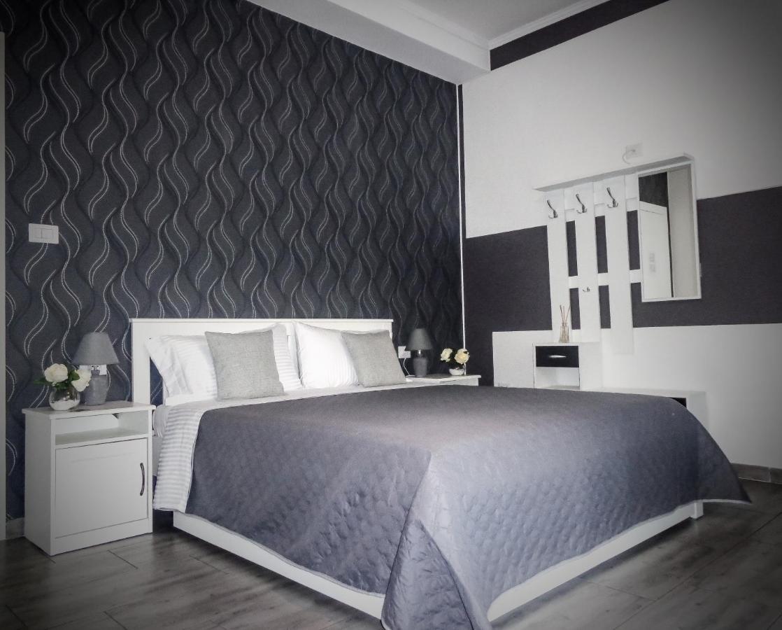 Chloe'S Rooms Cagliari Eksteriør bilde
