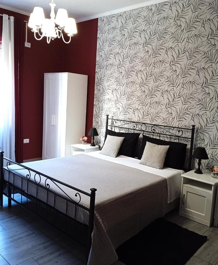 Chloe'S Rooms Cagliari Eksteriør bilde